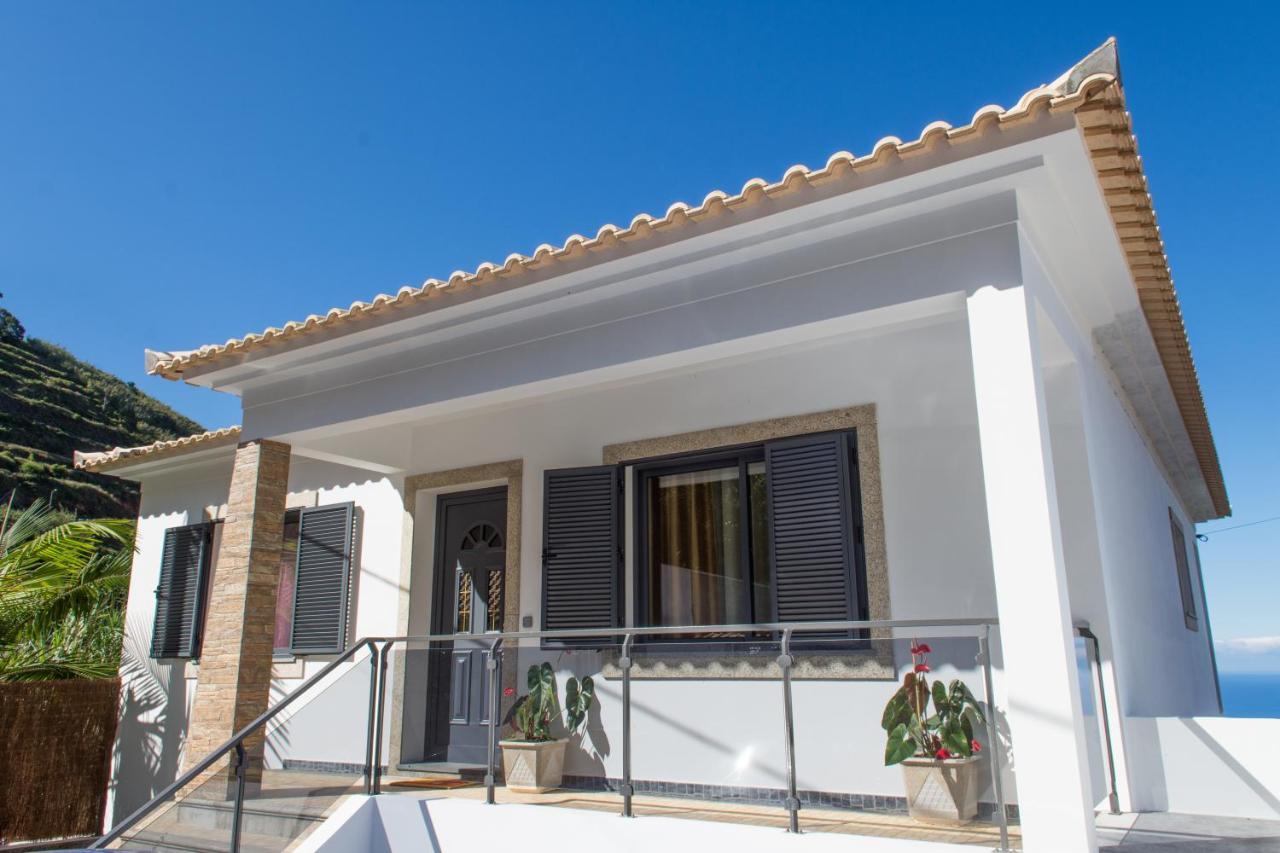 “Venik House” Sea_Mountains_Relaxing_Barbecue Appartement Funchal  Buitenkant foto