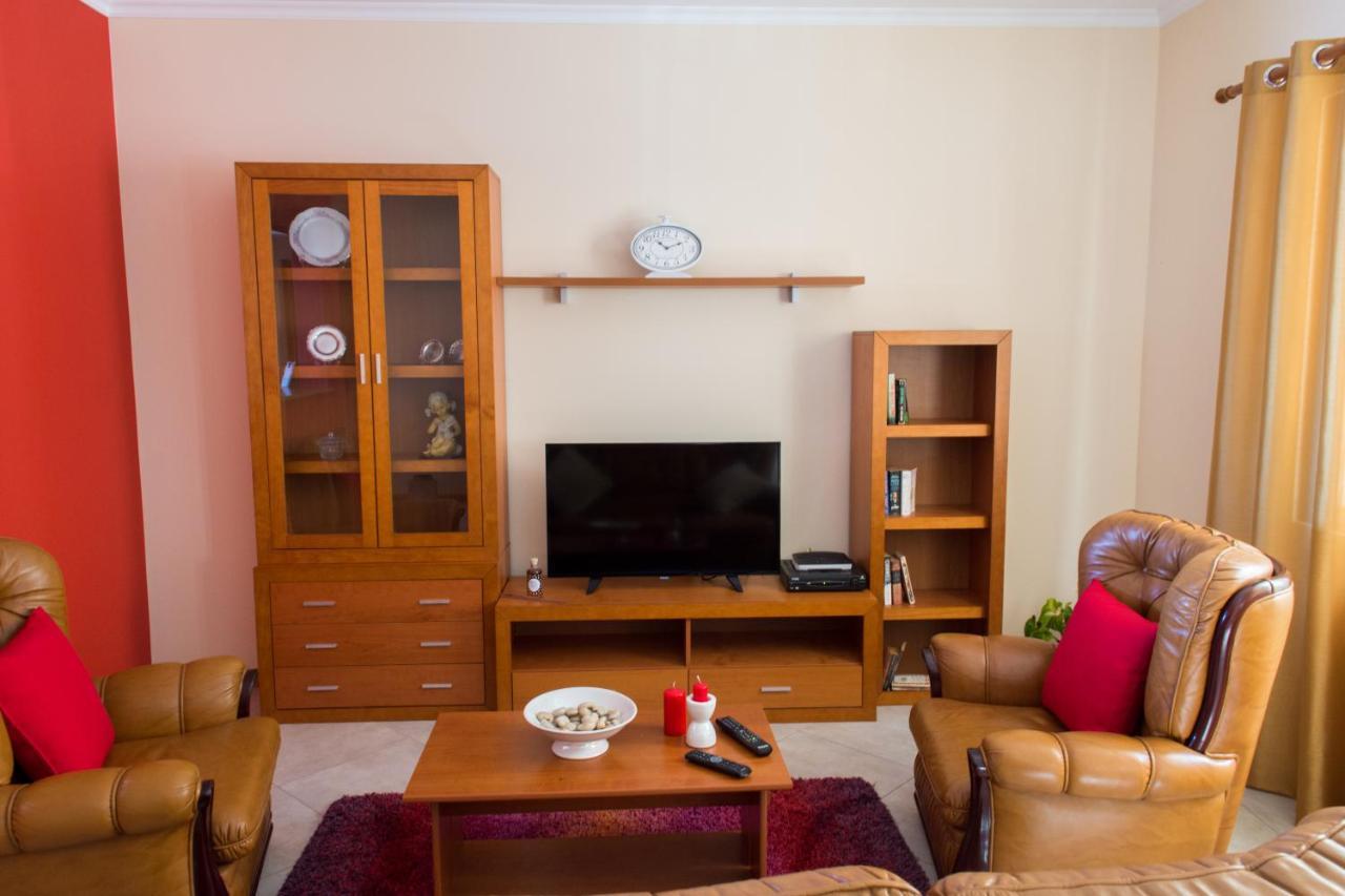 “Venik House” Sea_Mountains_Relaxing_Barbecue Appartement Funchal  Buitenkant foto